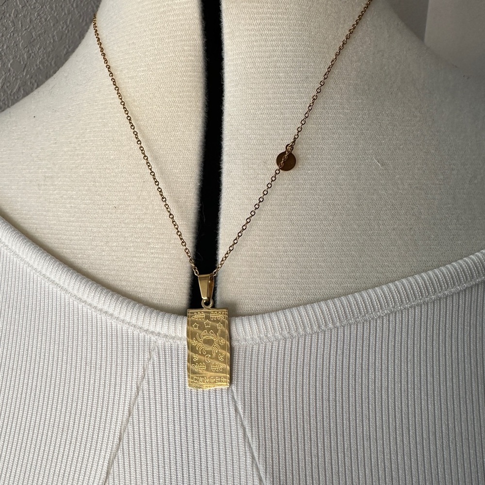 Gold Plated Cancer Zodiac Reversible Necklace - Picture 4 of 9